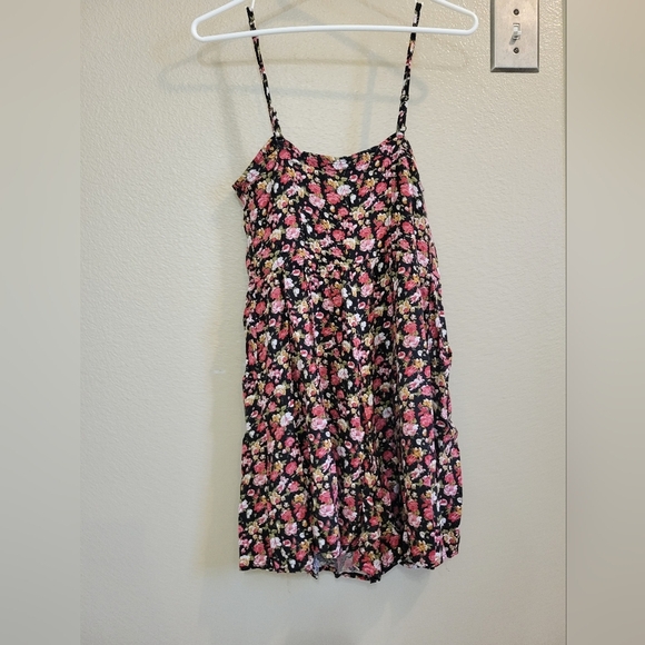 Express Women Black Floral Romper Sweetheart Button Front Size Small - Picture 2 of 6
